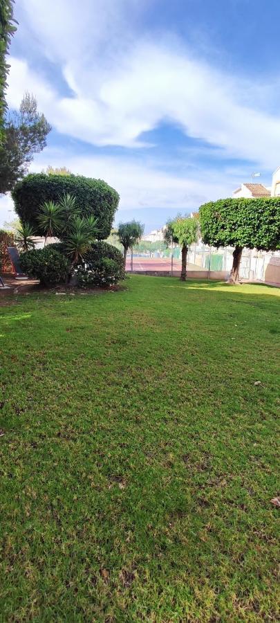 또레비에하 Parque Aromatico Con Dos Piscinas 아파트 외부 사진